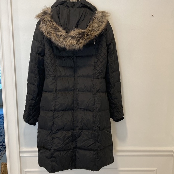 London Fog Black Down Puffer with Detachable Faux Fur Hood Size M… - Picture 9 of 15